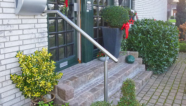 Treppenhandlauf Edelstahl - Modell mit Stift Wand-Treppe